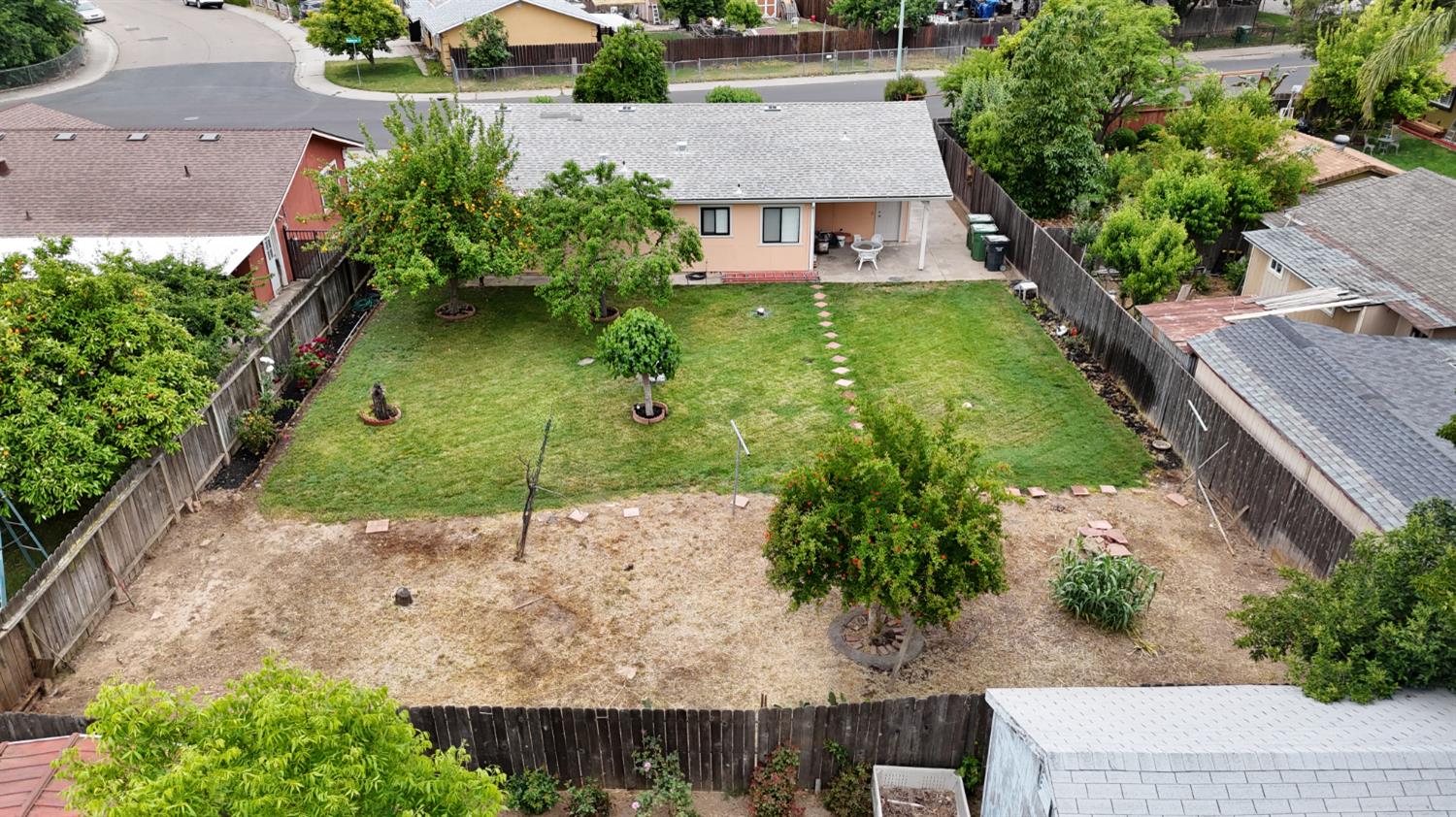 Detail Gallery Image 17 of 18 For 909 Meadowview Dr, Galt,  CA 95632 - 3 Beds | 2 Baths