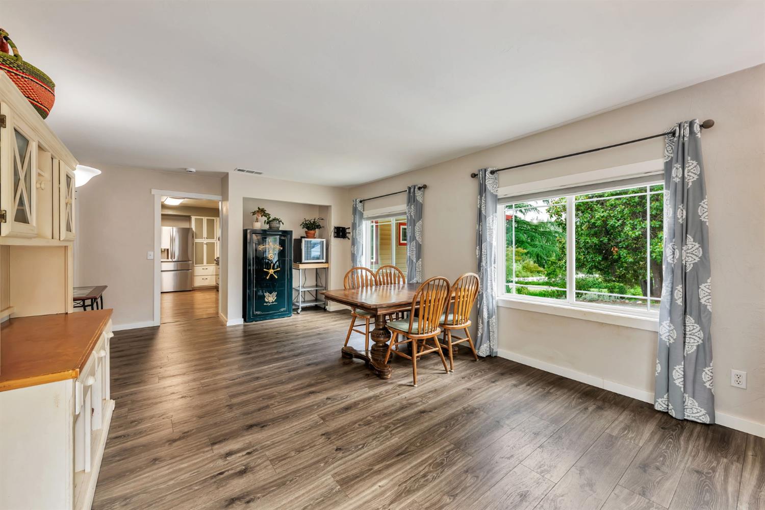 Detail Gallery Image 10 of 41 For 22175 Placer Hills Rd, Colfax,  CA 95713 - 6 Beds | 3 Baths