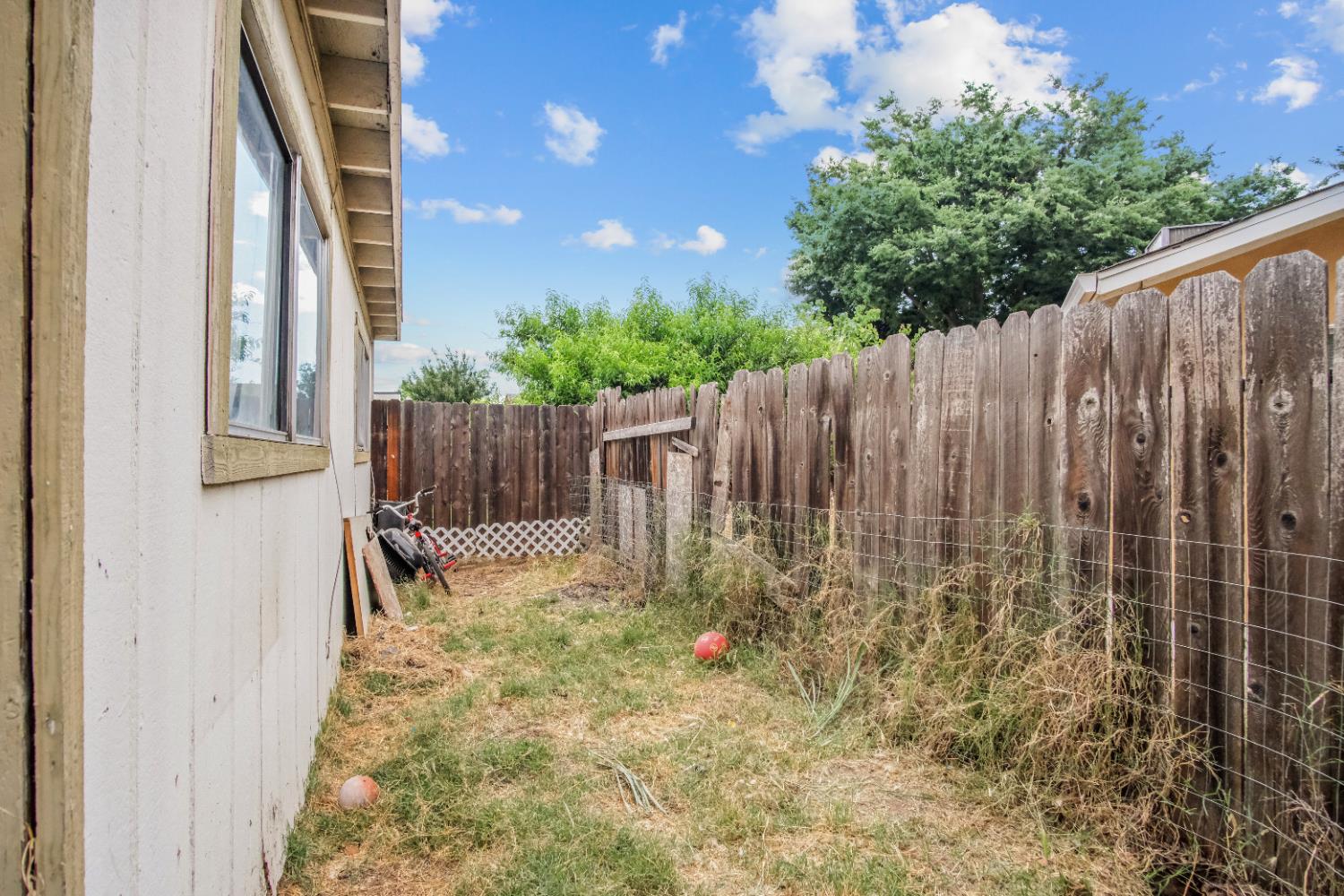 Detail Gallery Image 9 of 54 For 3004 Mulholland Dr, Modesto,  CA 95355 - – Beds | – Baths