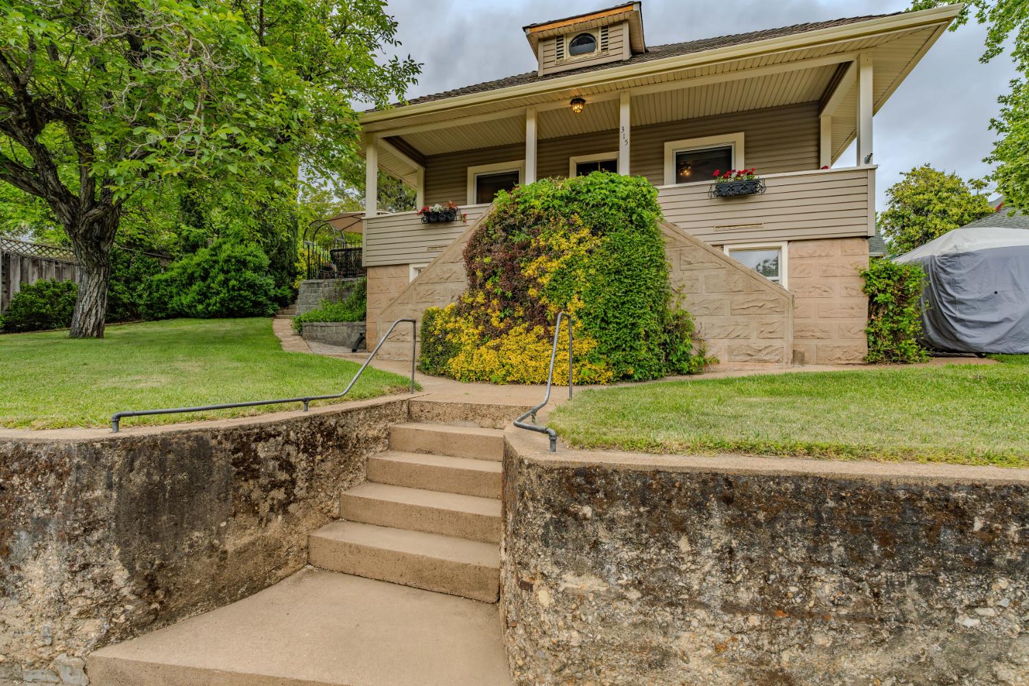 Detail Gallery Image 7 of 72 For 315 Water St, Jackson,  CA 95642 - 3 Beds | 1/1 Baths