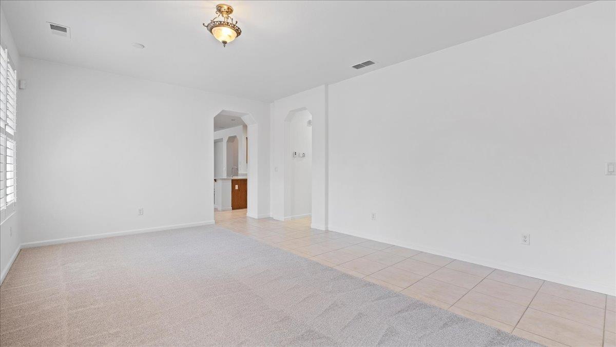 Detail Gallery Image 8 of 48 For 120 Pelican Bay Cir, Sacramento,  CA 95835 - 2 Beds | 2 Baths