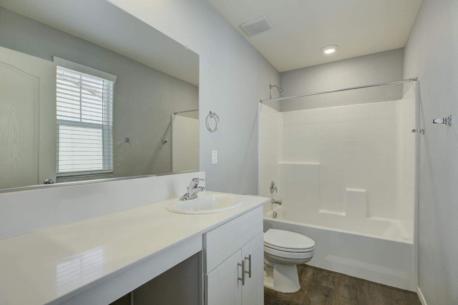 Emerald Park Lane, Roseville, California image 25