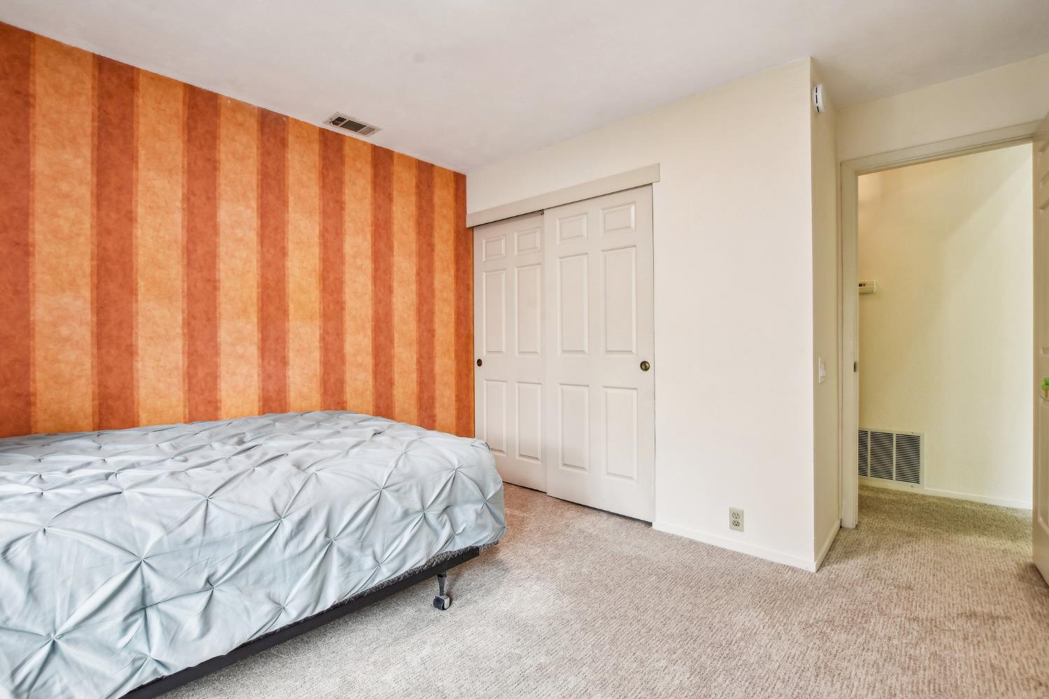 Hurley Way #36, Sacramento, California image 10