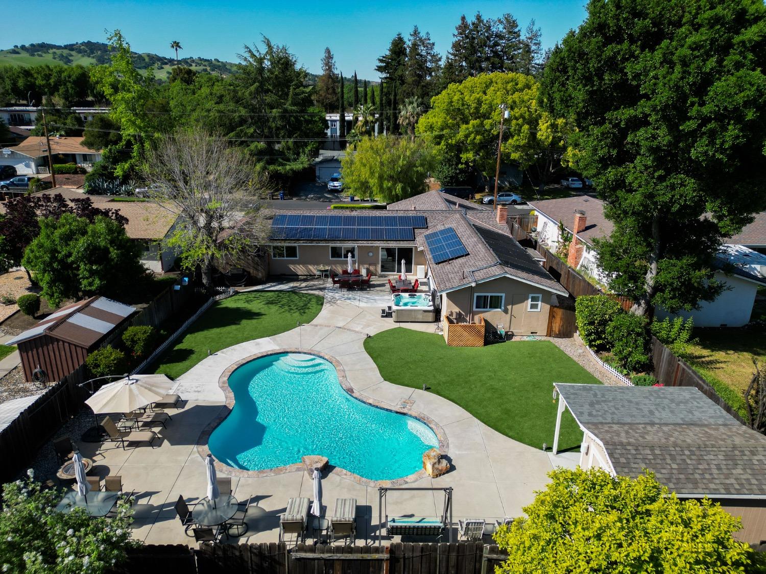 Detail Gallery Image 1 of 58 For 4889 Cherokee Dr, Concord,  CA 94521 - 4 Beds | 3 Baths
