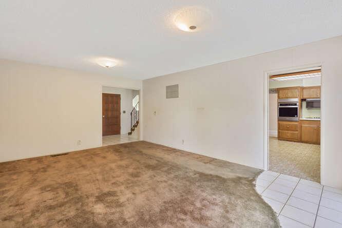 Detail Gallery Image 19 of 49 For 51 Tristan Cir, Sacramento,  CA 95823 - 5 Beds | 2/1 Baths