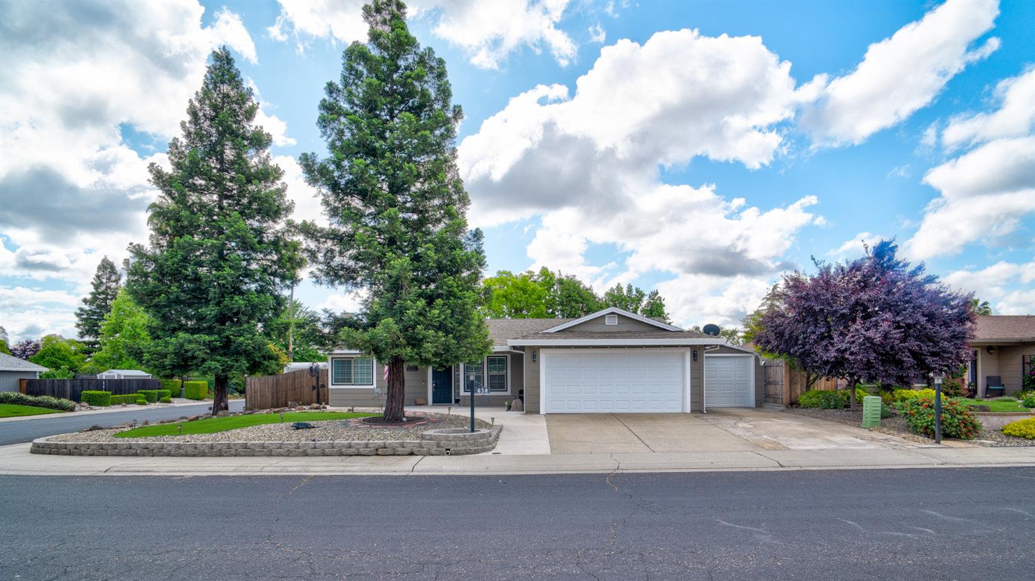Detail Gallery Image 2 of 46 For 630 Grider Dr, Roseville,  CA 95678 - 3 Beds | 2 Baths