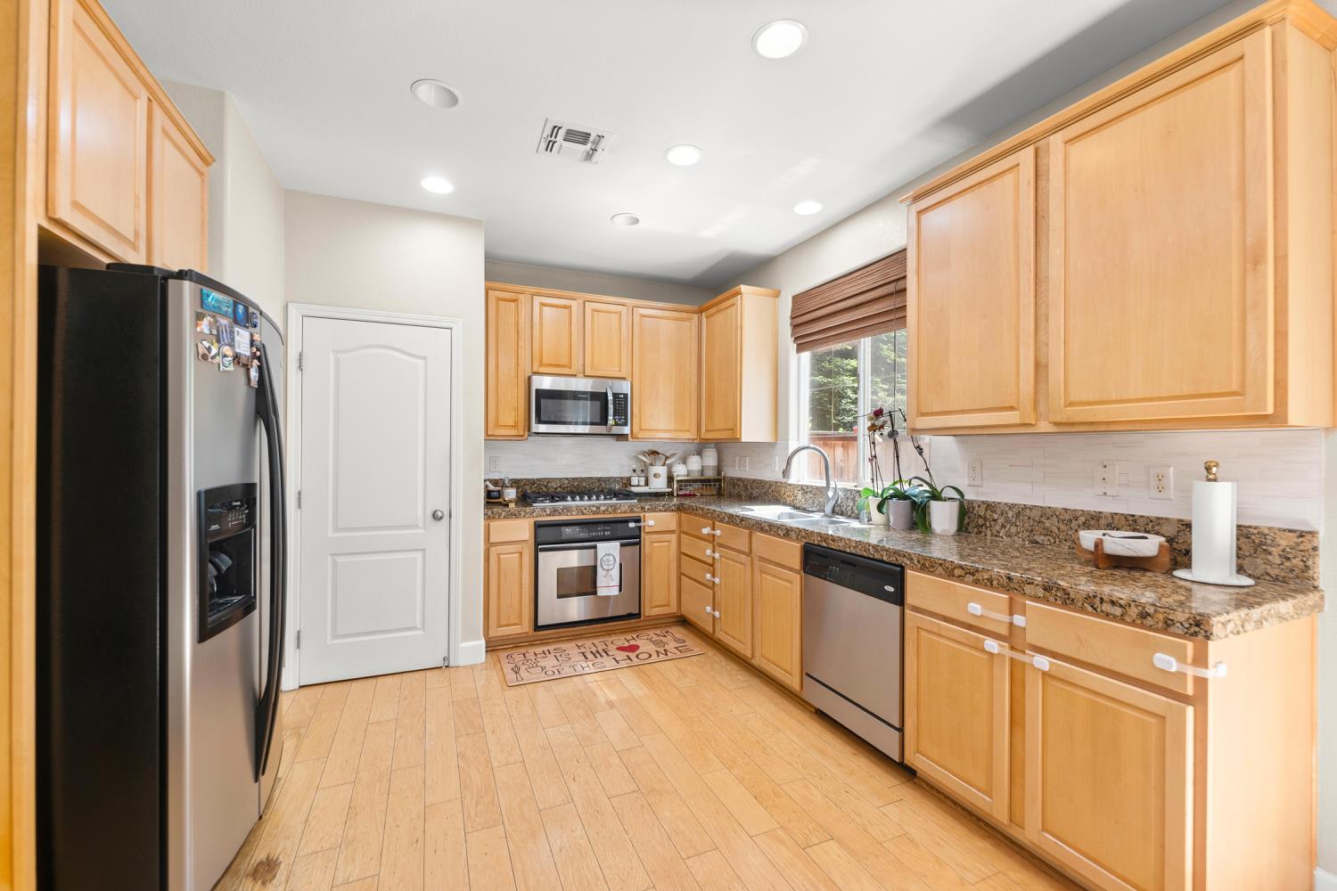 Detail Gallery Image 15 of 38 For 3034 Trap Rock Way, Sacramento,  CA 95835 - 3 Beds | 2/1 Baths