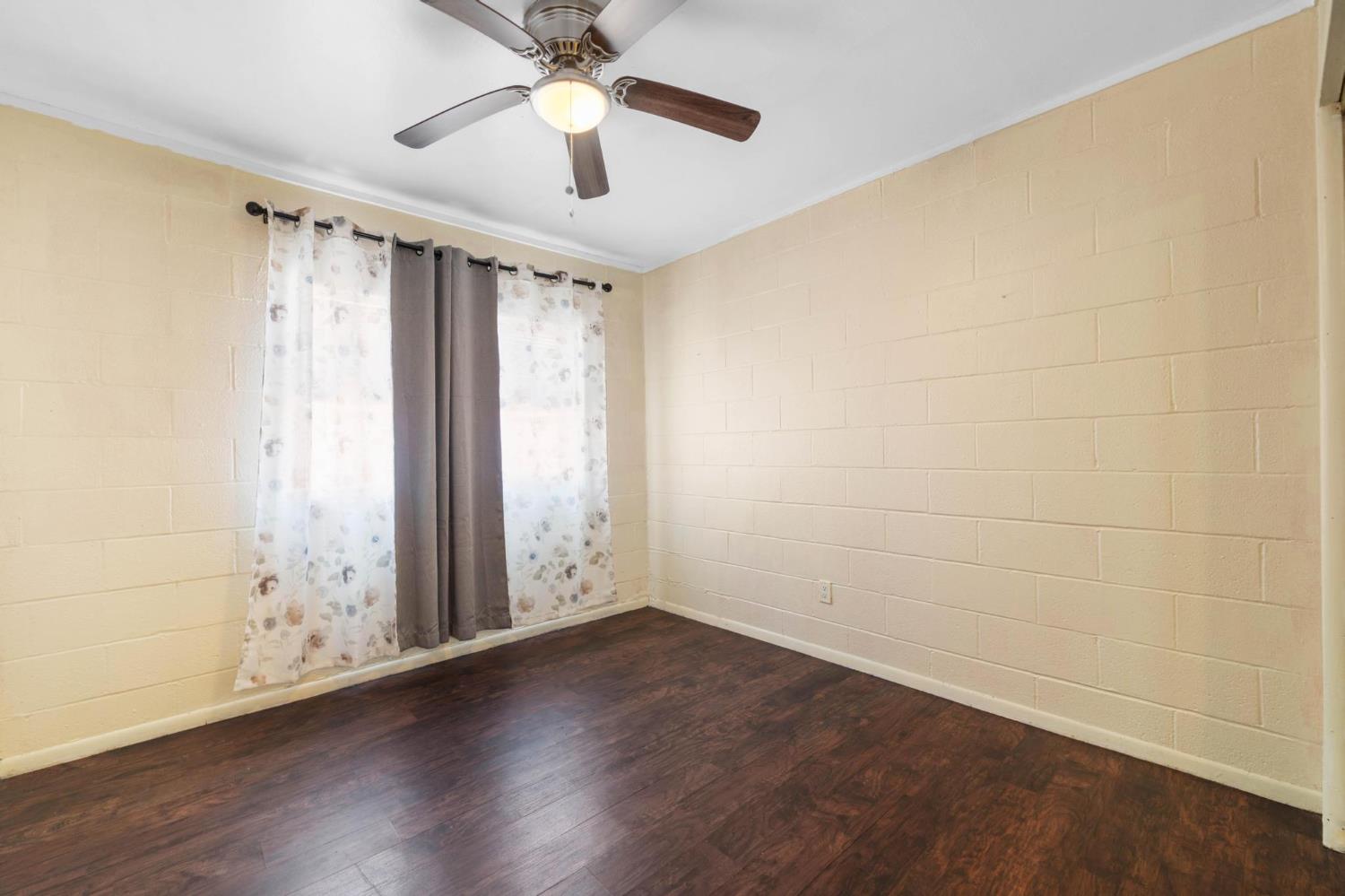 Detail Gallery Image 5 of 15 For 298 W Duane Ave, Sunnyvale,  CA 94085 - 2 Beds | 1 Baths