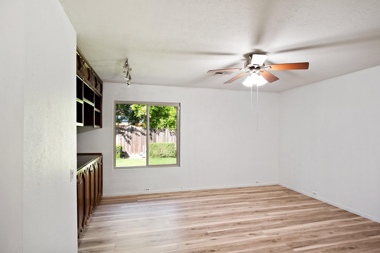 Detail Gallery Image 13 of 25 For 50 Willowood Dr, Oakdale,  CA 95361 - 3 Beds | 2 Baths