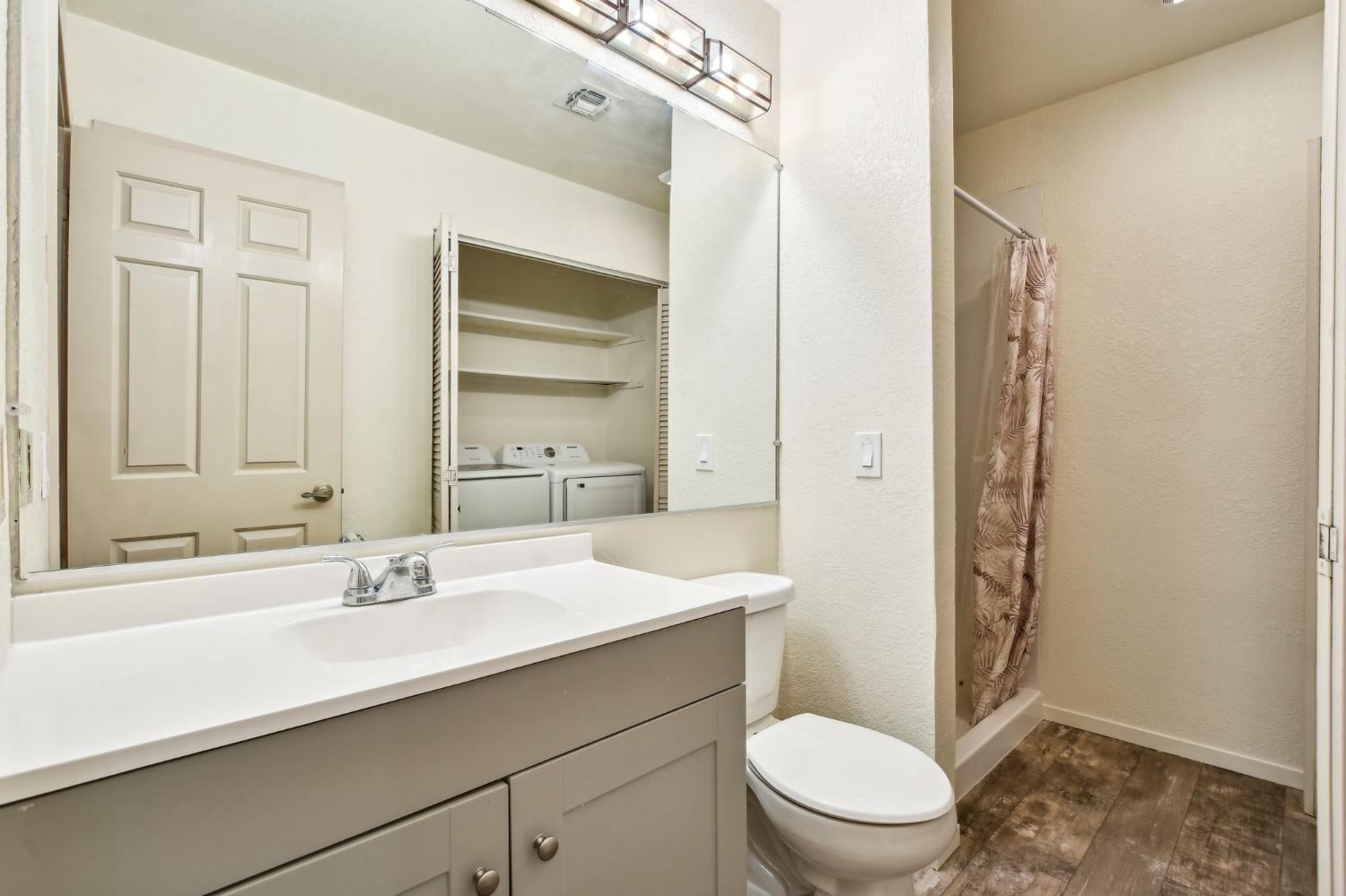 Hurley Way #36, Sacramento, California image 11