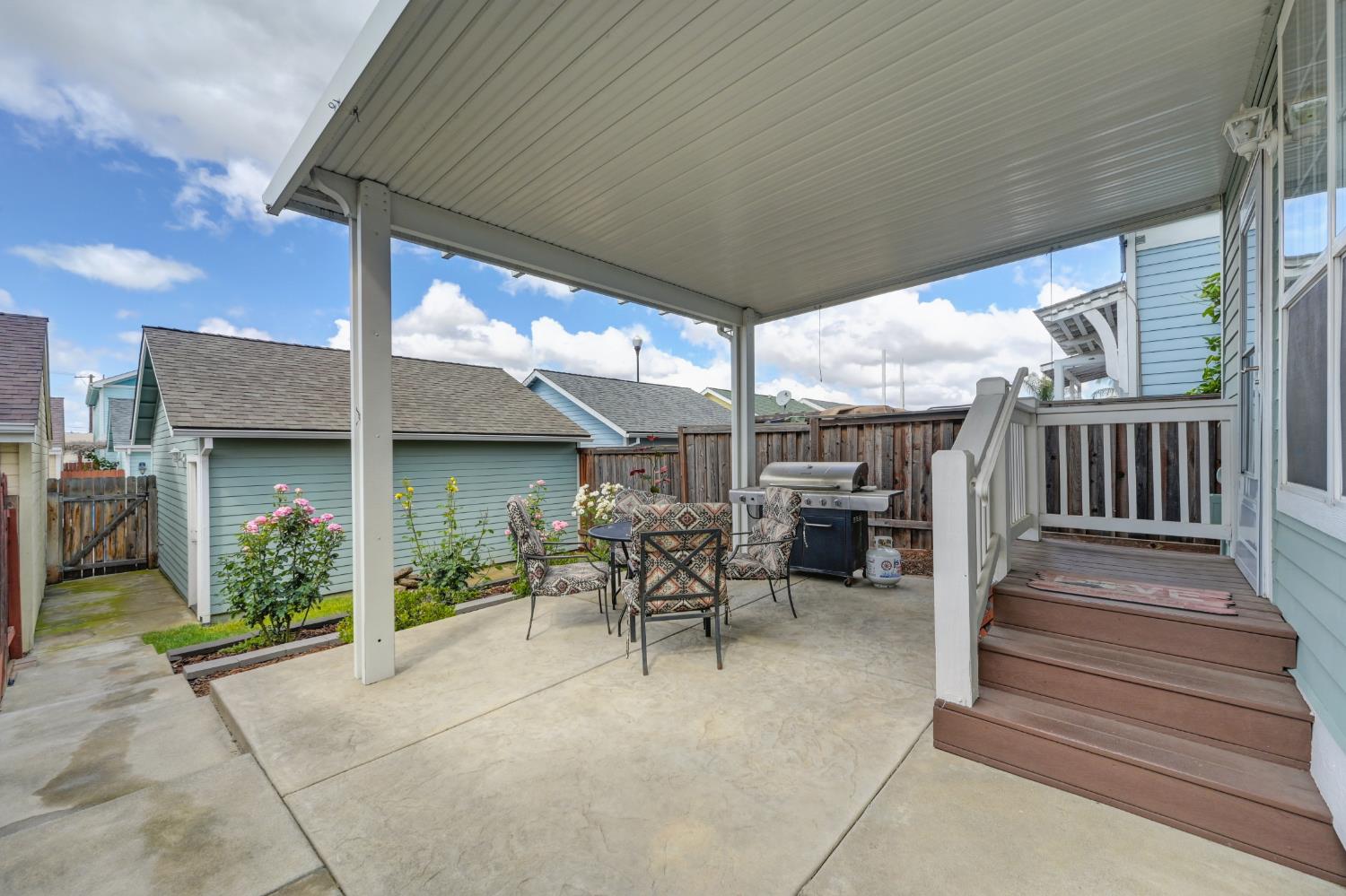 Detail Gallery Image 31 of 37 For 105 Hickory St, Roseville,  CA 95678 - 3 Beds | 2/1 Baths