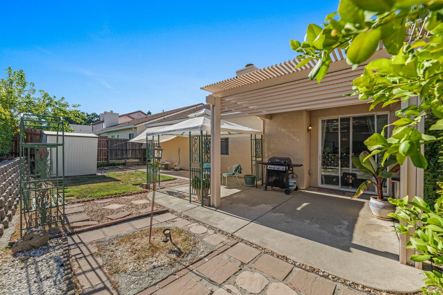 Detail Gallery Image 34 of 43 For 5512 Sienna Hills Way, Antelope,  CA 95843 - 4 Beds | 2 Baths
