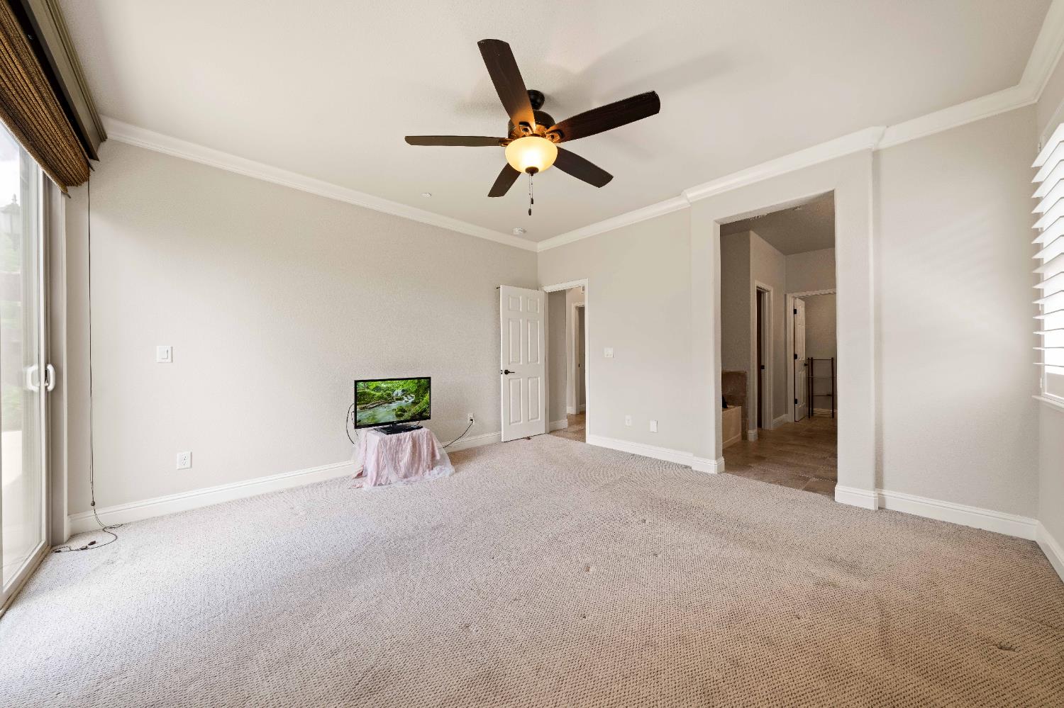 Verrazona Drive, Roseville, California image 23