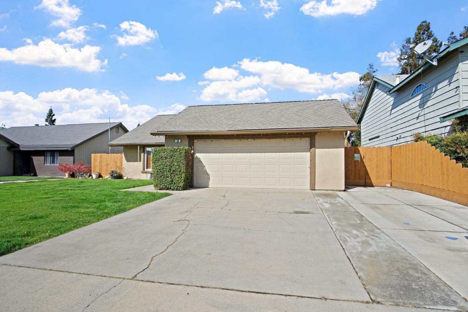 Detail Gallery Image 2 of 25 For 50 Willowood Dr, Oakdale,  CA 95361 - 3 Beds | 2 Baths