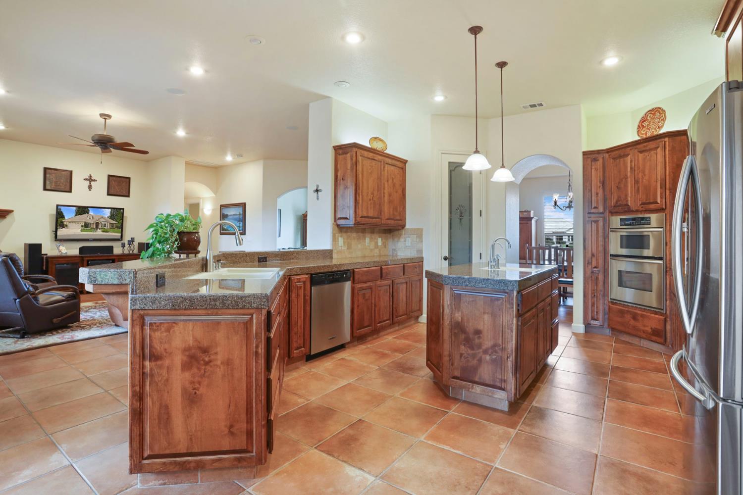 Detail Gallery Image 16 of 63 For 1037 Olson Ct, Ripon,  CA 95366 - 3 Beds | 2 Baths