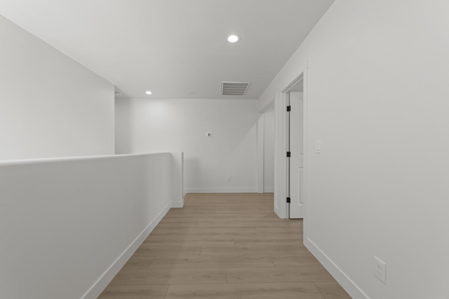 Detail Gallery Image 11 of 33 For 2565 Lexington St, Sacramento,  CA 95815 - – Beds | – Baths