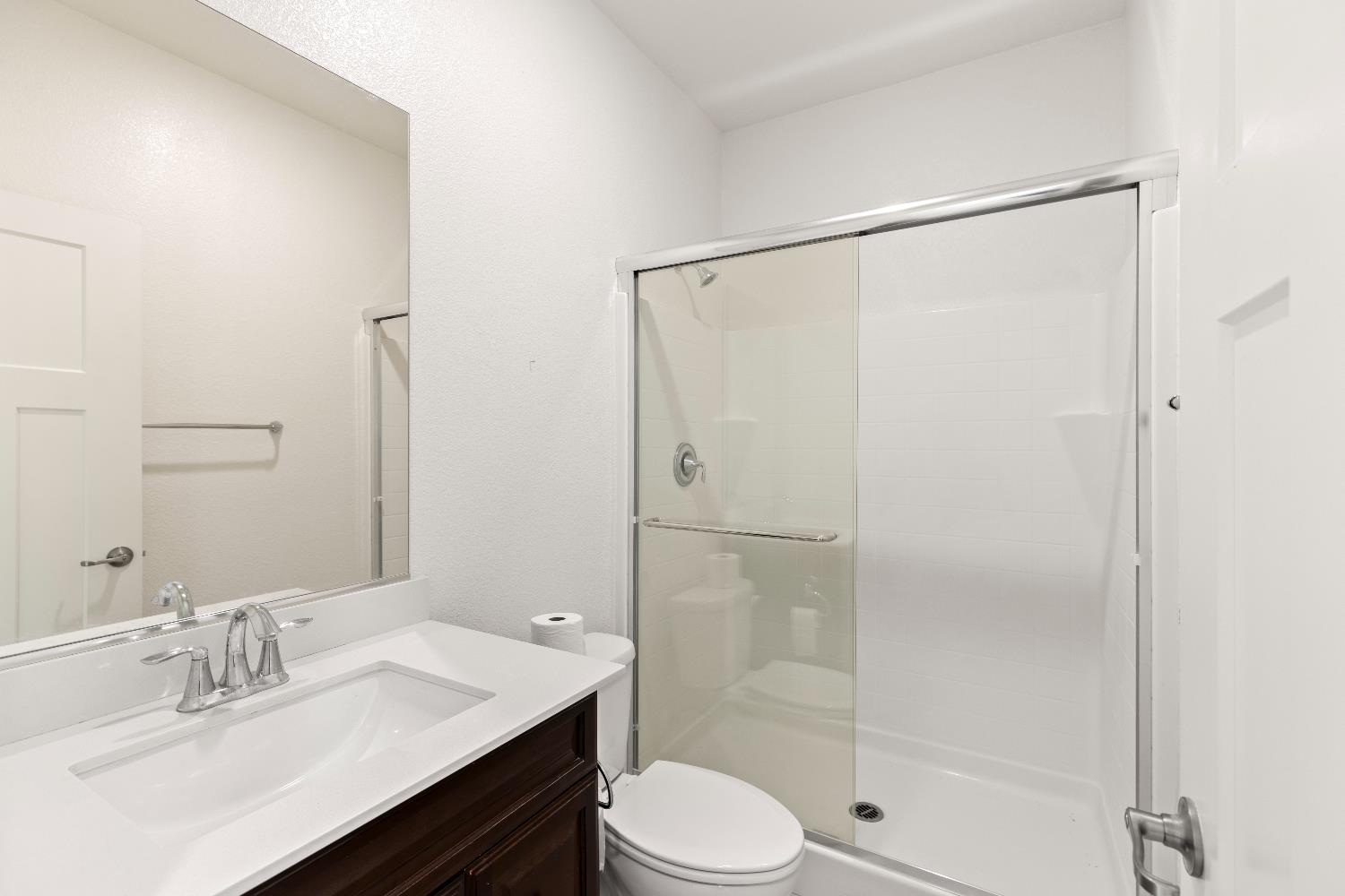 Detail Gallery Image 21 of 42 For 7450 Hanfield Dr, Sacramento,  CA 95829 - 4 Beds | 3/1 Baths