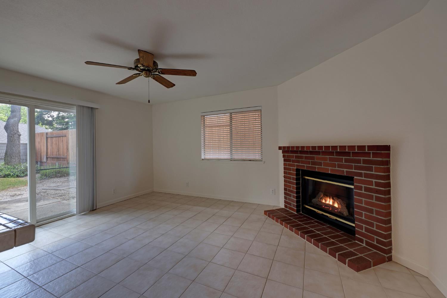Detail Gallery Image 10 of 23 For 8314 Benjamin Dr, Antelope,  CA 95843 - 3 Beds | 2/1 Baths