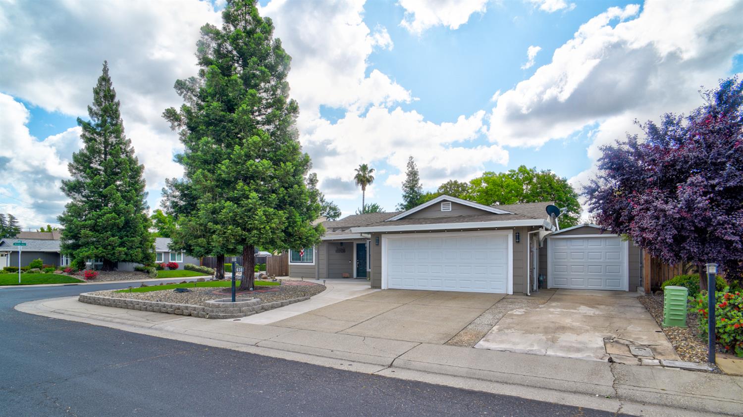 Detail Gallery Image 3 of 46 For 630 Grider Dr, Roseville,  CA 95678 - 3 Beds | 2 Baths