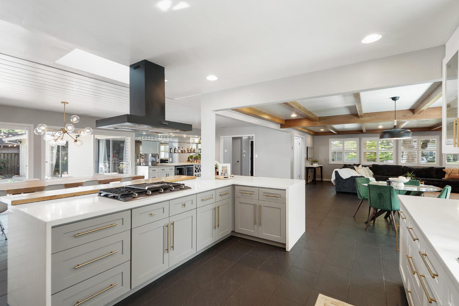 Detail Gallery Image 16 of 79 For 2321 Bonniebrook Dr, Stockton,  CA 95207 - 3 Beds | 2/1 Baths
