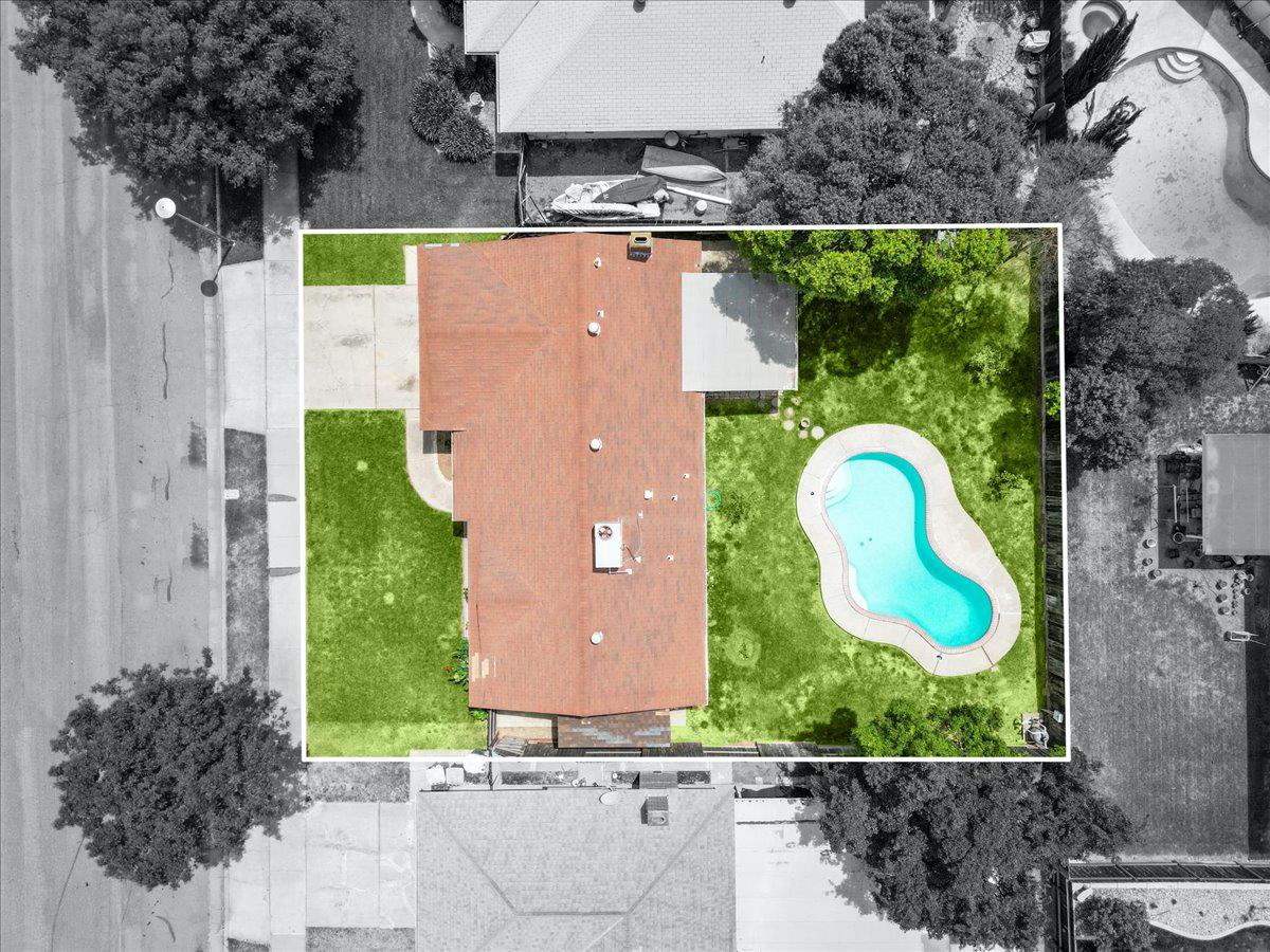 De Anza Avenue, Merced, California image 22