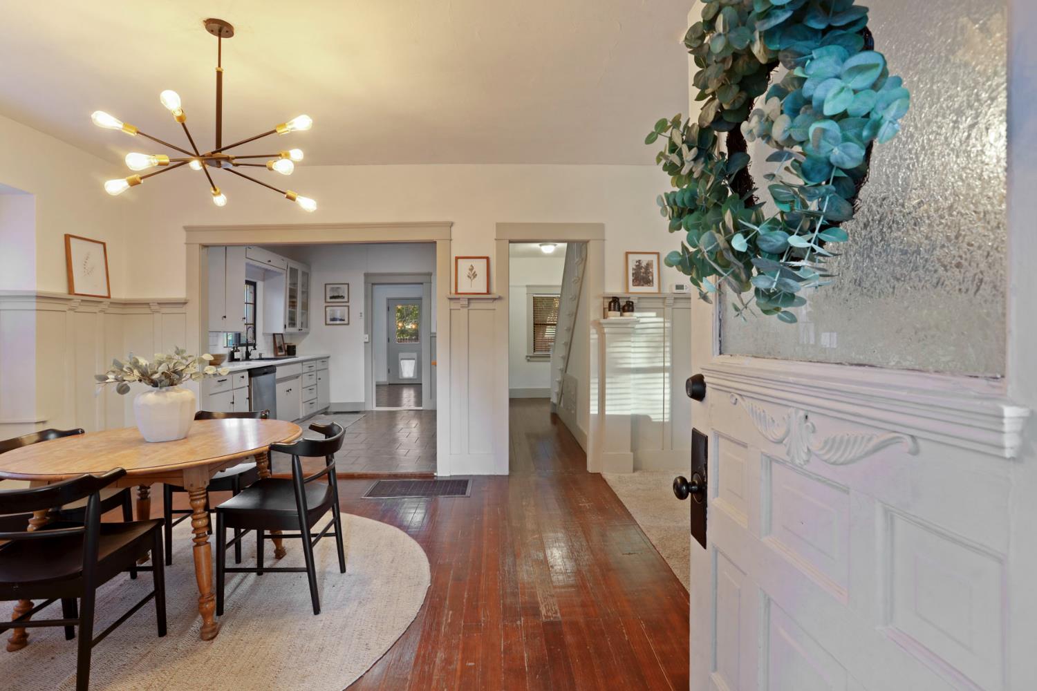 Detail Gallery Image 3 of 30 For 526 Mitchell Ave, Turlock,  CA 95380 - 4 Beds | 1 Baths