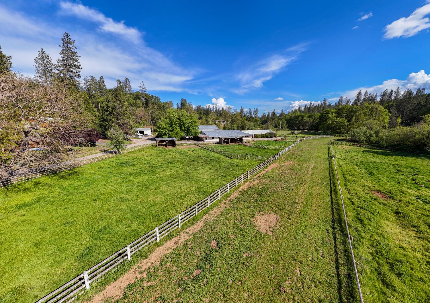 Detail Gallery Image 31 of 44 For 13615 Mccourtney Rd, Grass Valley,  CA 95949 - 2 Beds | 2/2 Baths