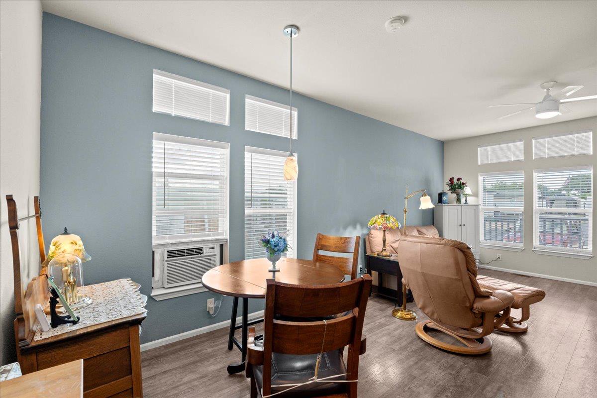 Detail Gallery Image 4 of 21 For 4800 Auburn Folsom Rd 70, Loomis,  CA 95650 - 1 Beds | 1 Baths