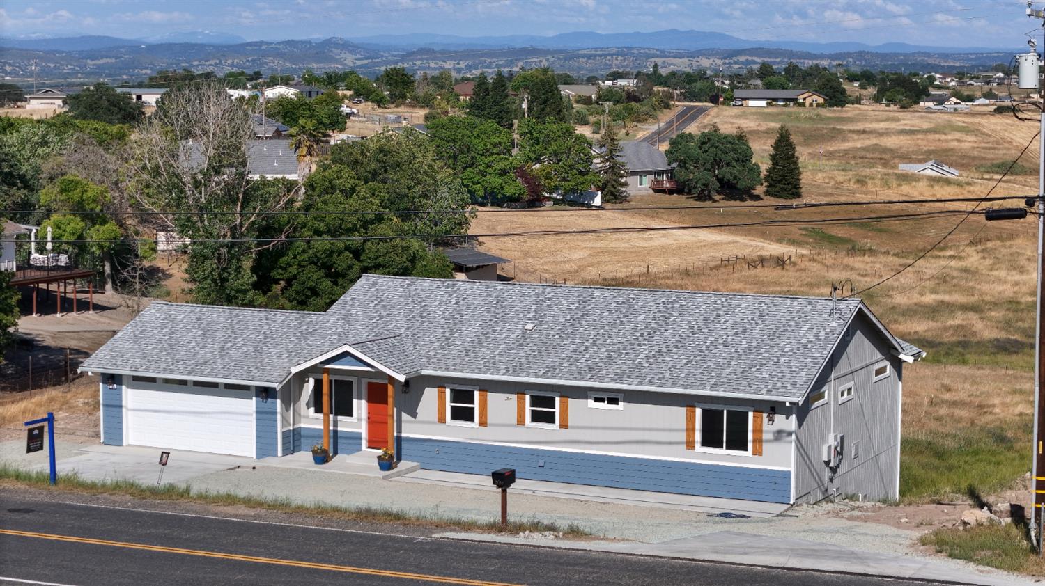 Detail Gallery Image 1 of 66 For 2106 Village Dr, Ione,  CA 95640 - 3 Beds | 2 Baths