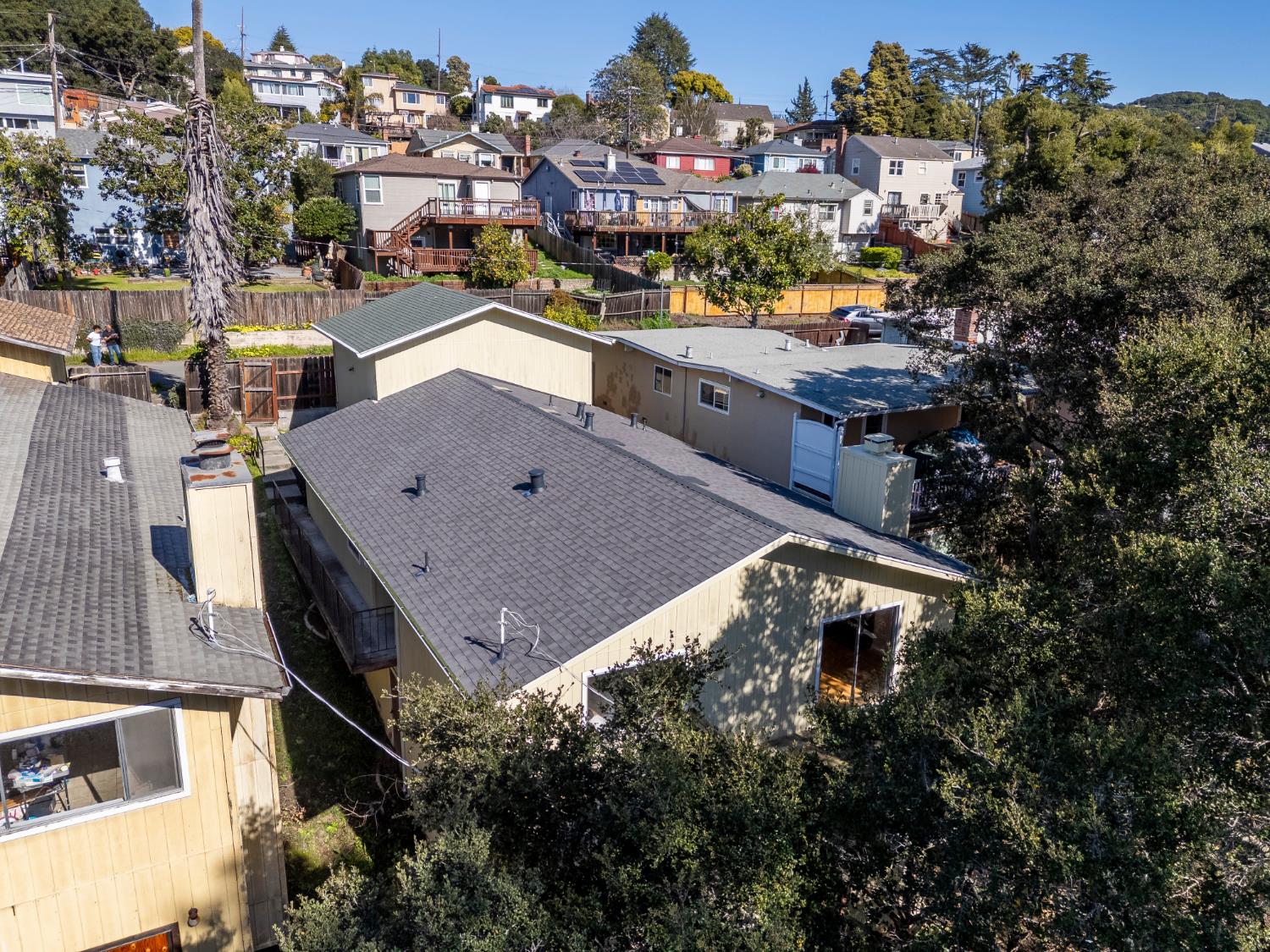 Detail Gallery Image 33 of 34 For 9214 Golf Links Rd, Oakland,  CA 94605 - 3 Beds | 2 Baths