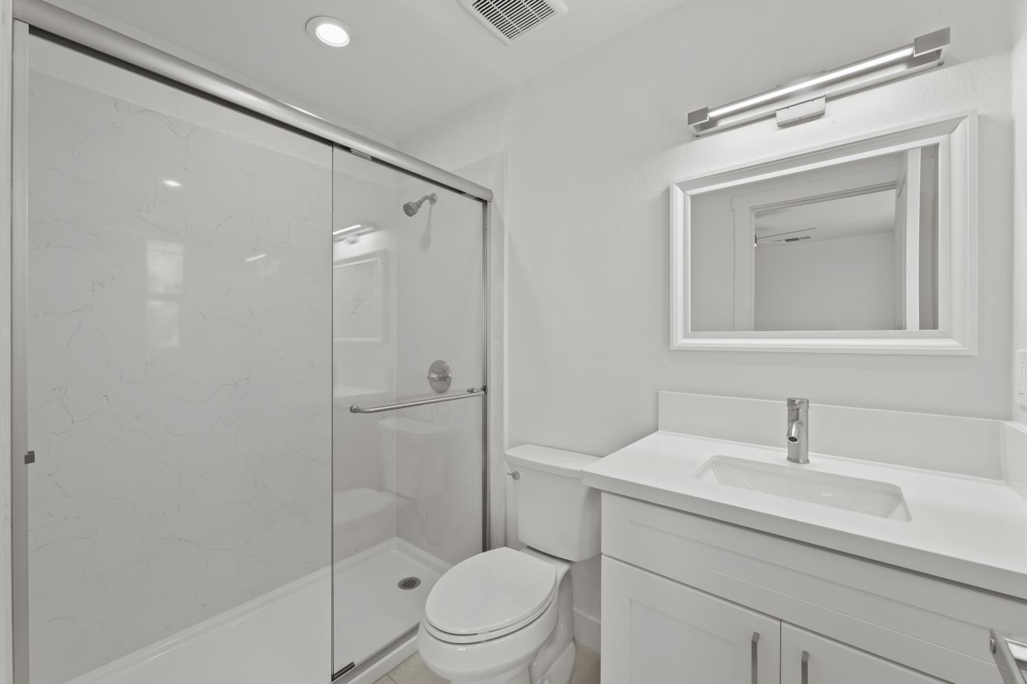 Detail Gallery Image 16 of 33 For 2565 Lexington St, Sacramento,  CA 95815 - – Beds | – Baths