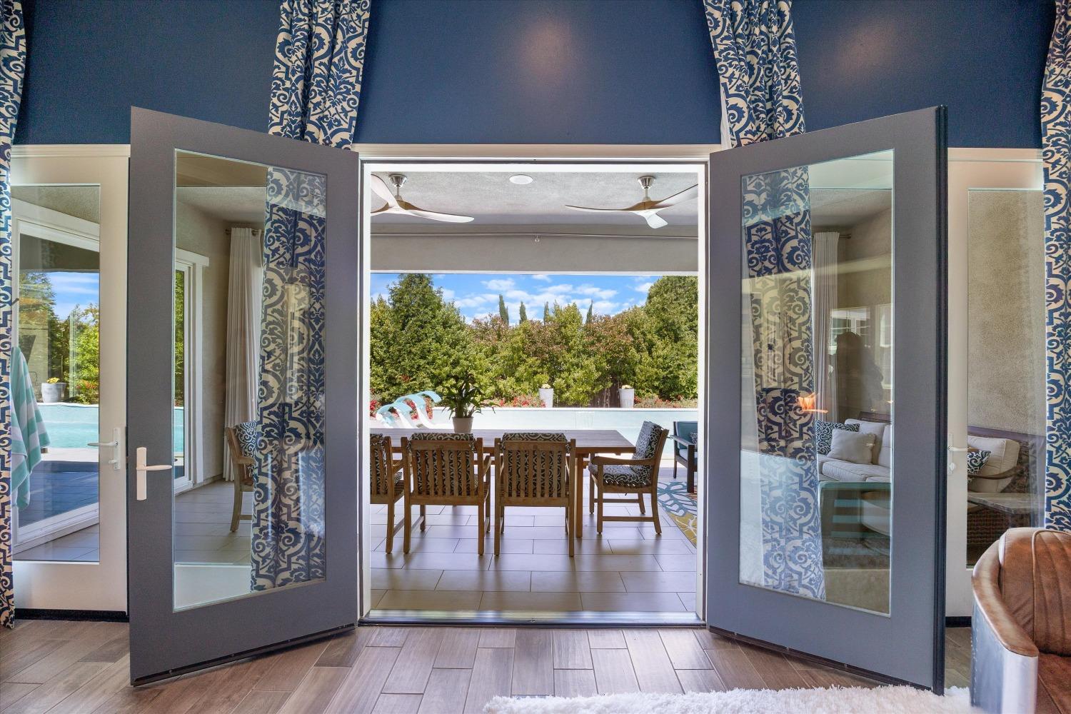 Detail Gallery Image 15 of 76 For 5175 Pastor Dr, Granite Bay,  CA 95746 - 5 Beds | 4/1 Baths