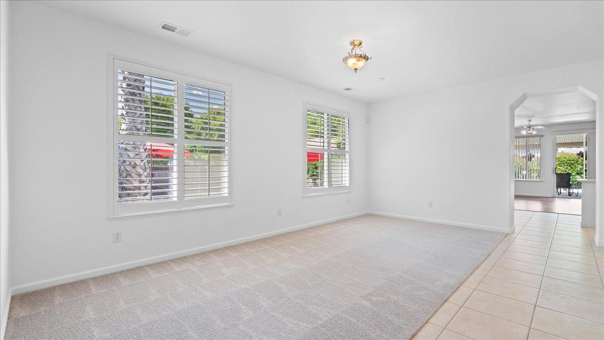 Detail Gallery Image 6 of 48 For 120 Pelican Bay Cir, Sacramento,  CA 95835 - 2 Beds | 2 Baths