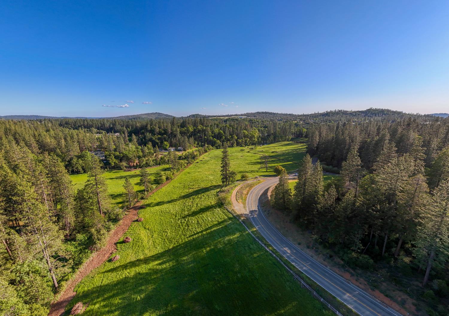Detail Gallery Image 35 of 44 For 13615 Mccourtney Rd, Grass Valley,  CA 95949 - 2 Beds | 2/2 Baths