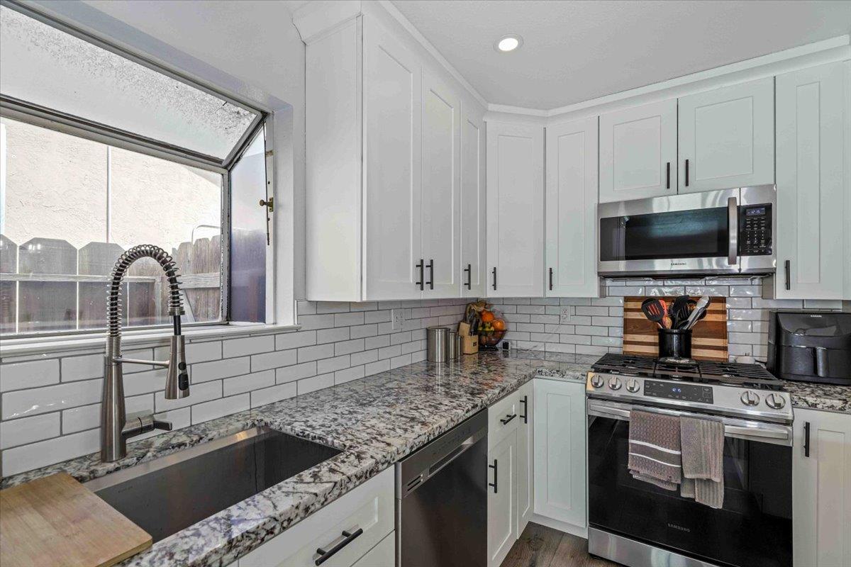 Detail Gallery Image 17 of 38 For 48 Obsidian Dr, Oakdale,  CA 95361 - 3 Beds | 2 Baths