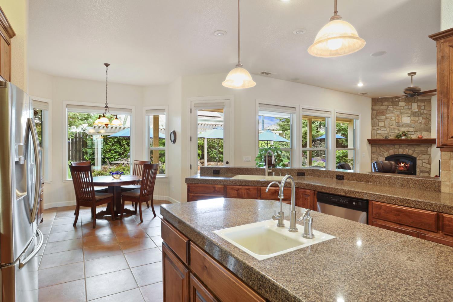 Detail Gallery Image 14 of 63 For 1037 Olson Ct, Ripon,  CA 95366 - 3 Beds | 2 Baths