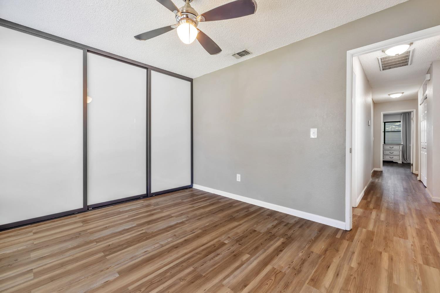 Detail Gallery Image 20 of 34 For 3203 Osuna Way, Sacramento,  CA 95833 - 3 Beds | 2 Baths