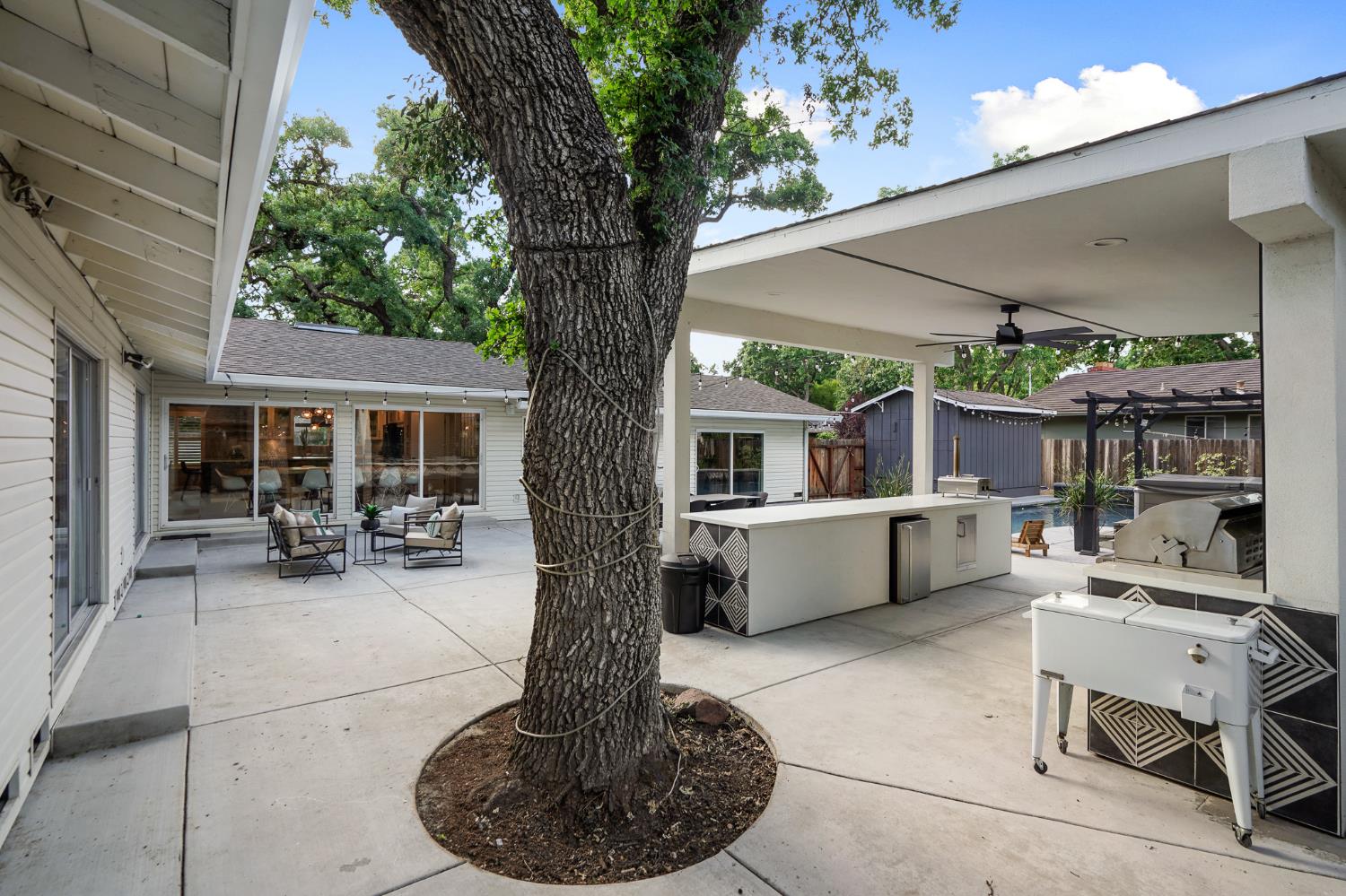 Detail Gallery Image 50 of 79 For 2321 Bonniebrook Dr, Stockton,  CA 95207 - 3 Beds | 2/1 Baths
