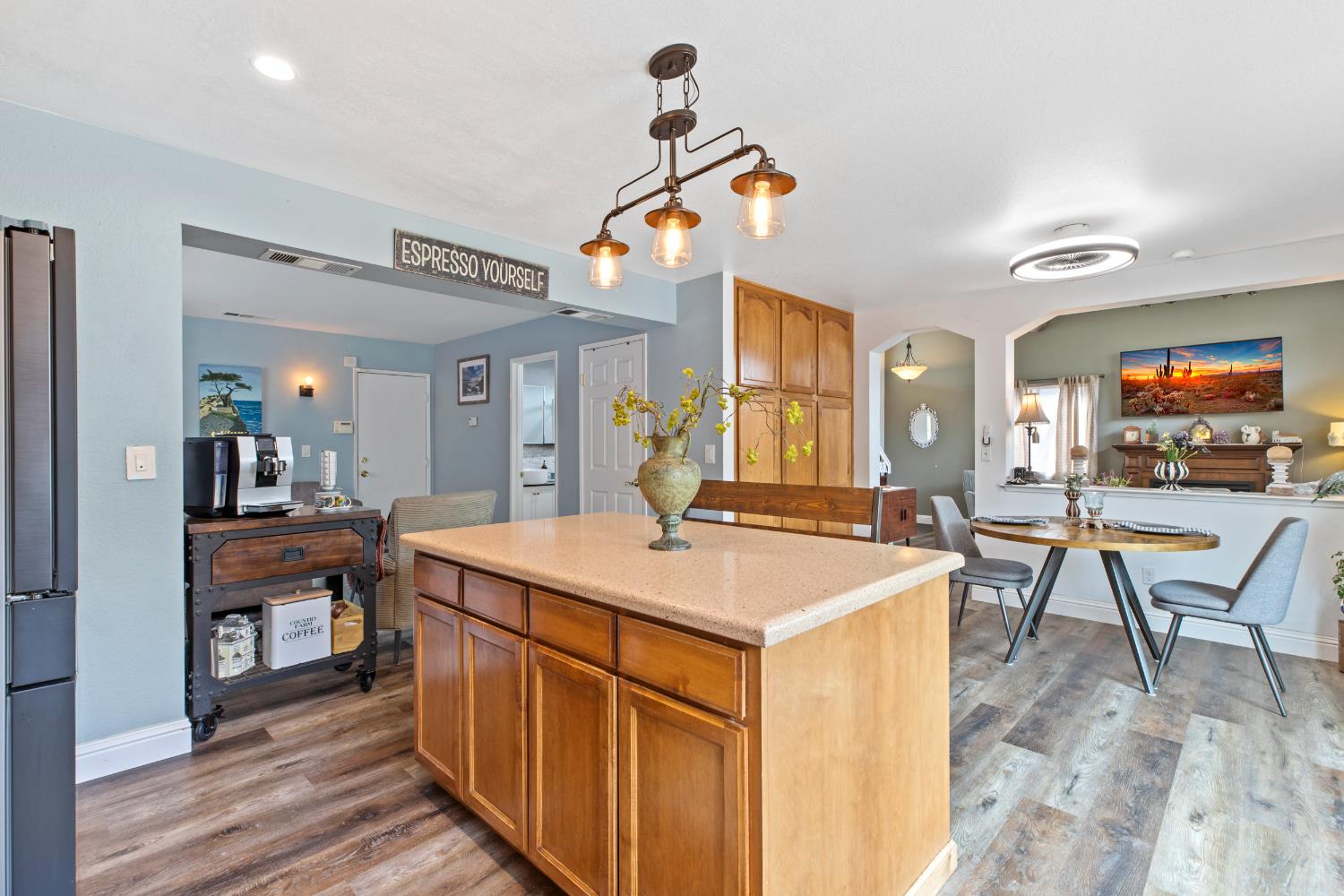 Detail Gallery Image 13 of 39 For 34 James Ct, Tracy,  CA 95376 - 3 Beds | 3 Baths