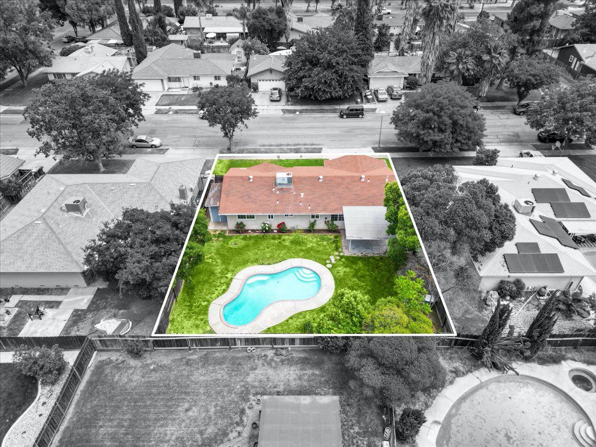 De Anza Avenue, Merced, California image 3