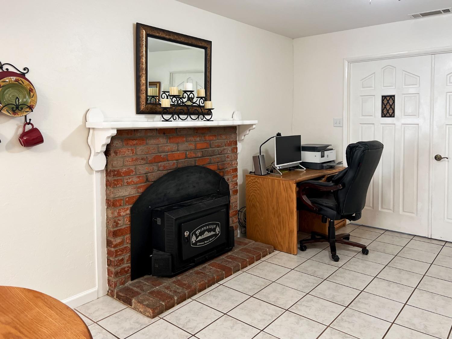 Detail Gallery Image 16 of 58 For 4889 Cherokee Dr, Concord,  CA 94521 - 4 Beds | 3 Baths