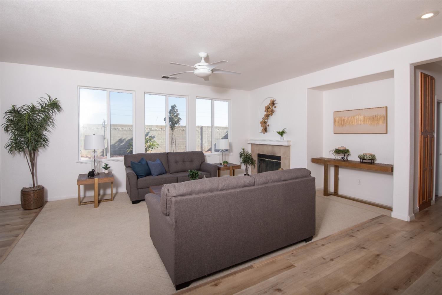 Detail Gallery Image 7 of 59 For 3012 Edgeview Dr, Modesto,  CA 95355 - 5 Beds | 3/1 Baths