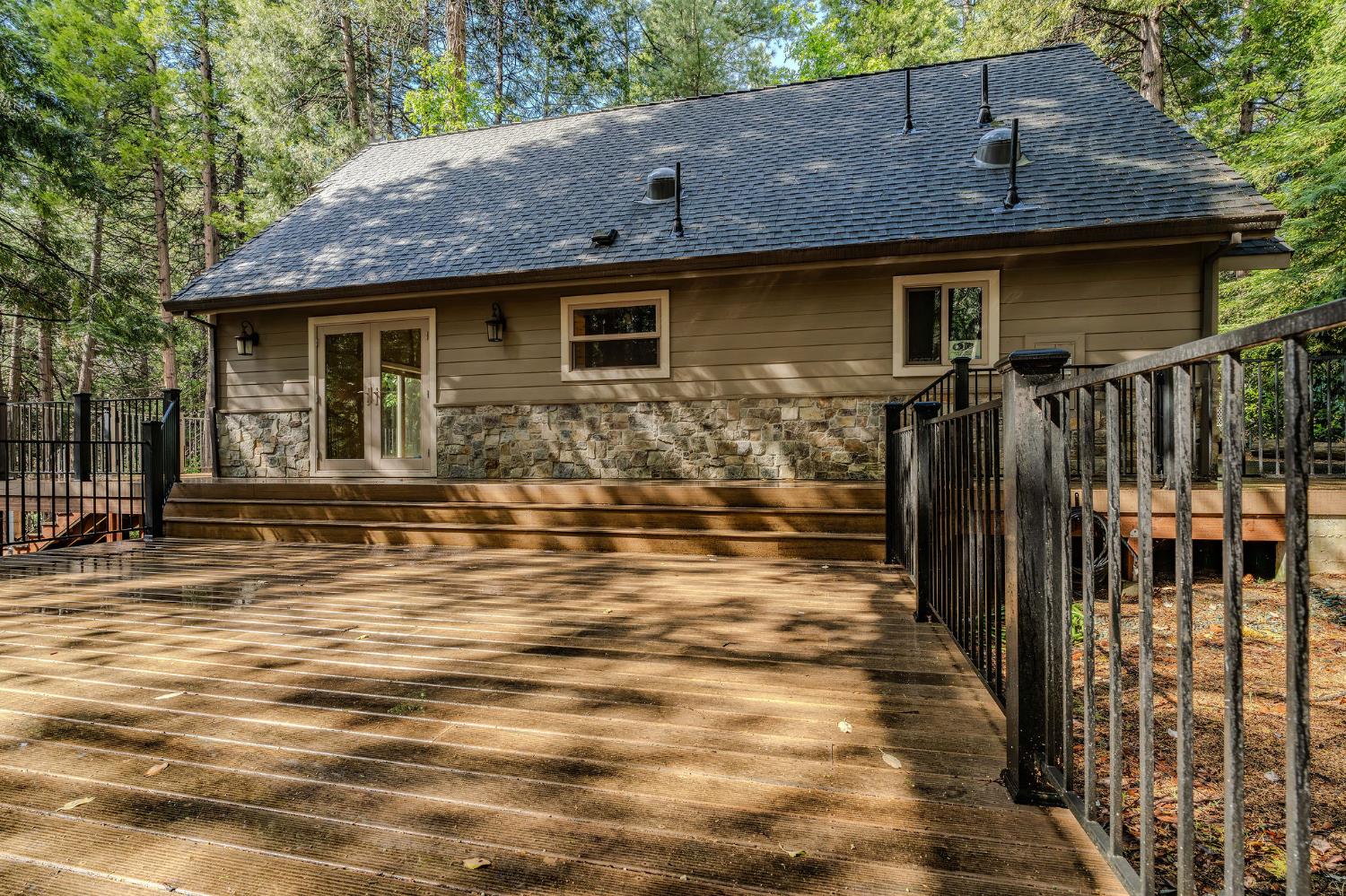 Detail Gallery Image 4 of 49 For 26671 Sugar Pine Dr, Pioneer,  CA 95666 - 3 Beds | 2 Baths