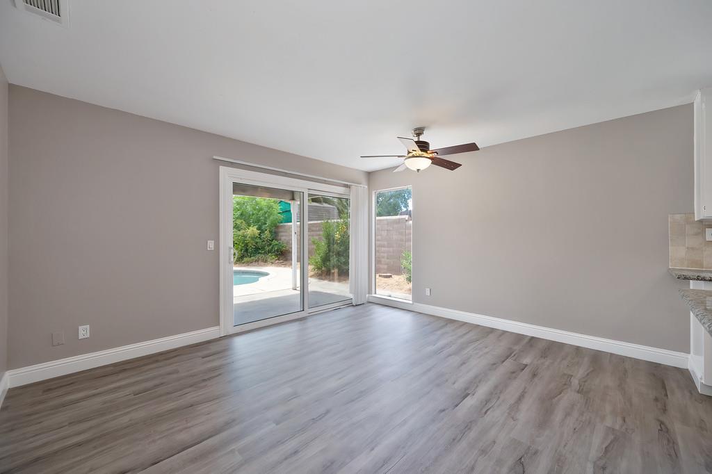 Detail Gallery Image 16 of 33 For 9620 Countryroads Dr, Sacramento,  CA 95827 - 4 Beds | 2 Baths