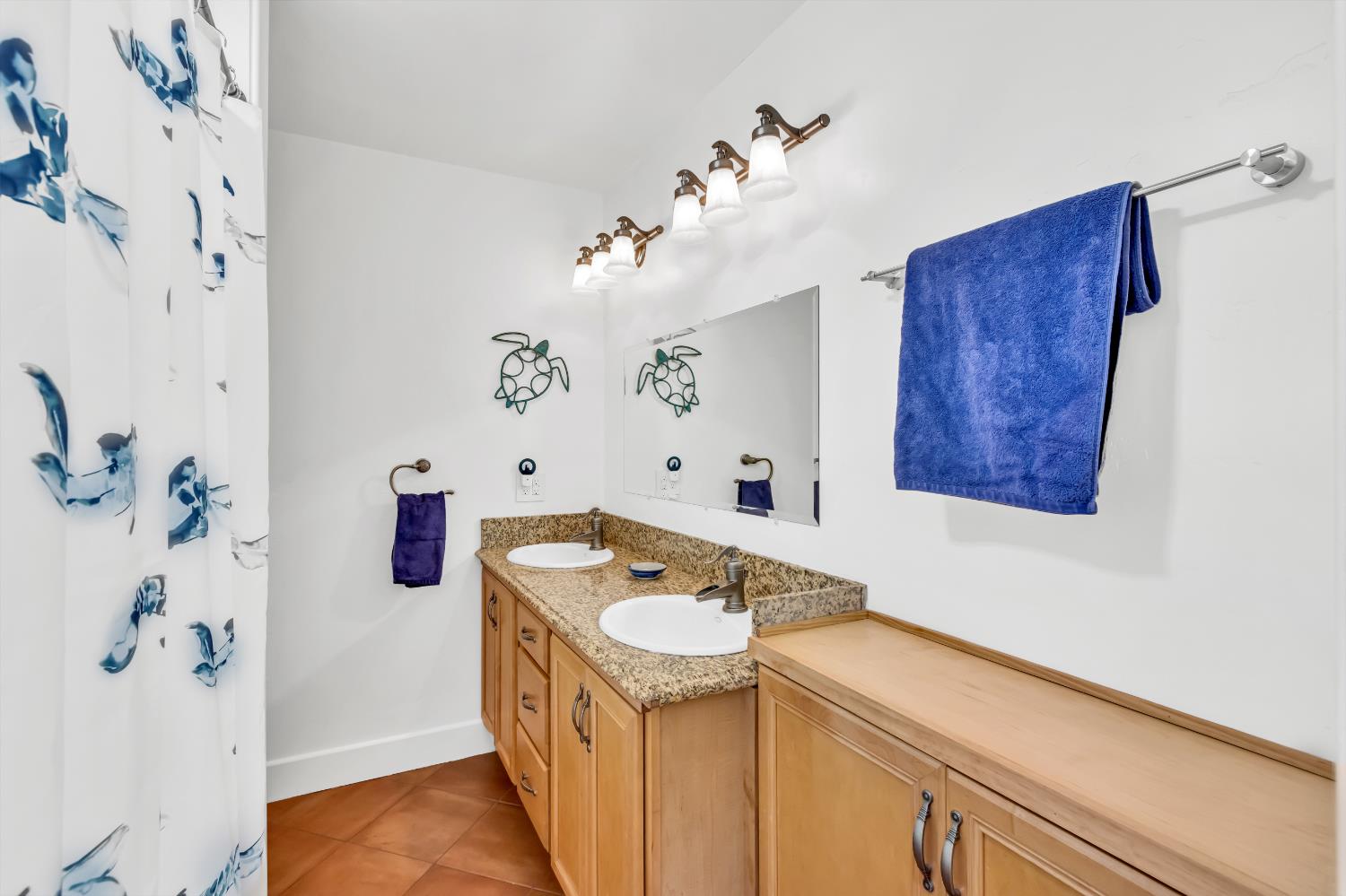 Detail Gallery Image 38 of 94 For 3857 Bannister Rd, Fair Oaks,  CA 95628 - 7 Beds | 3 Baths