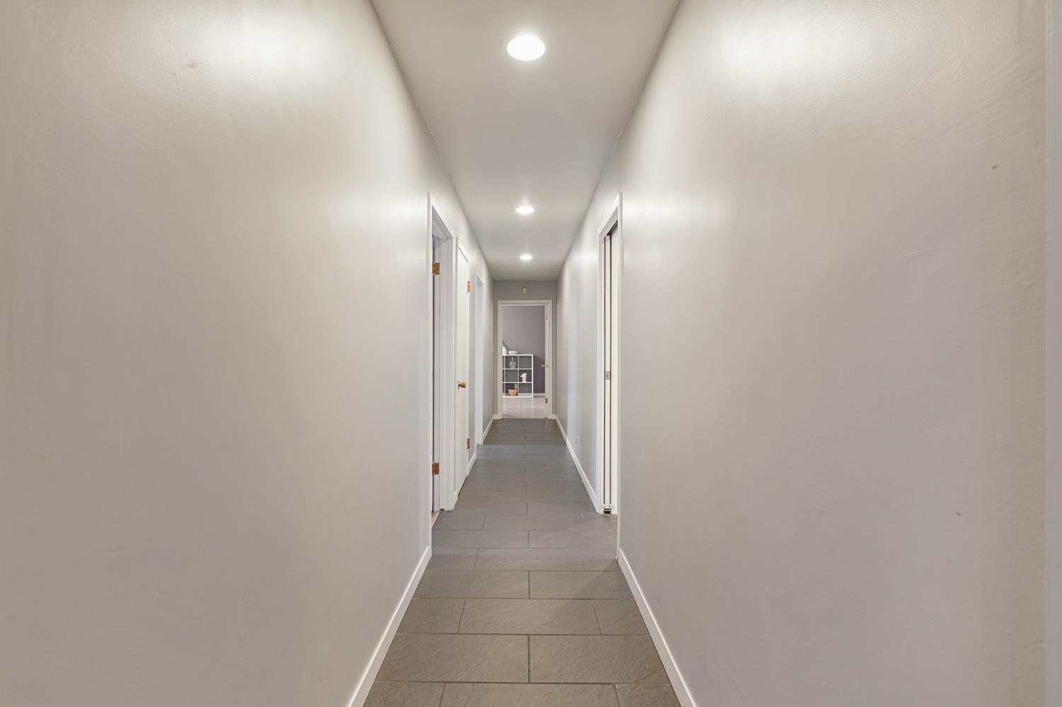Detail Gallery Image 35 of 79 For 2321 Bonniebrook Dr, Stockton,  CA 95207 - 3 Beds | 2/1 Baths