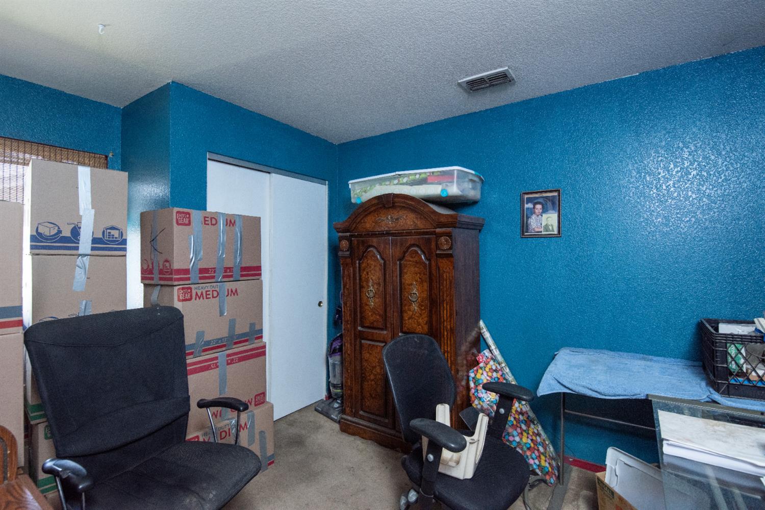 Detail Gallery Image 16 of 23 For 310 W F St, Turlock,  CA 95380 - 4 Beds | 2 Baths