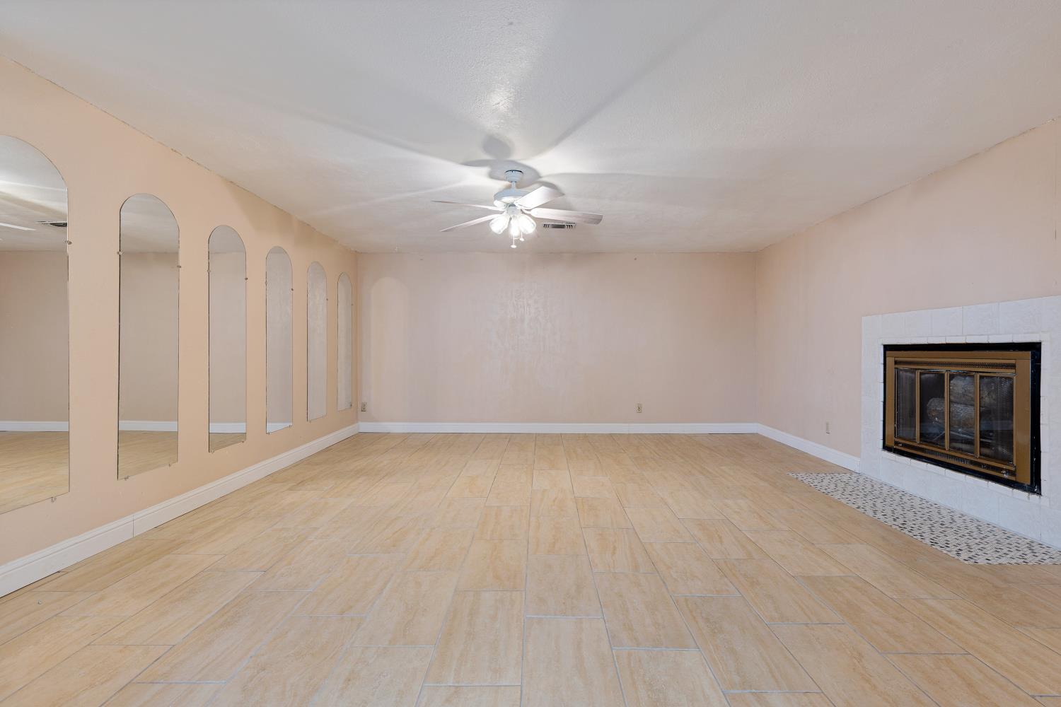 Detail Gallery Image 32 of 44 For 1761 Sikh Temple St, Stockton,  CA 95206 - 4 Beds | 2 Baths
