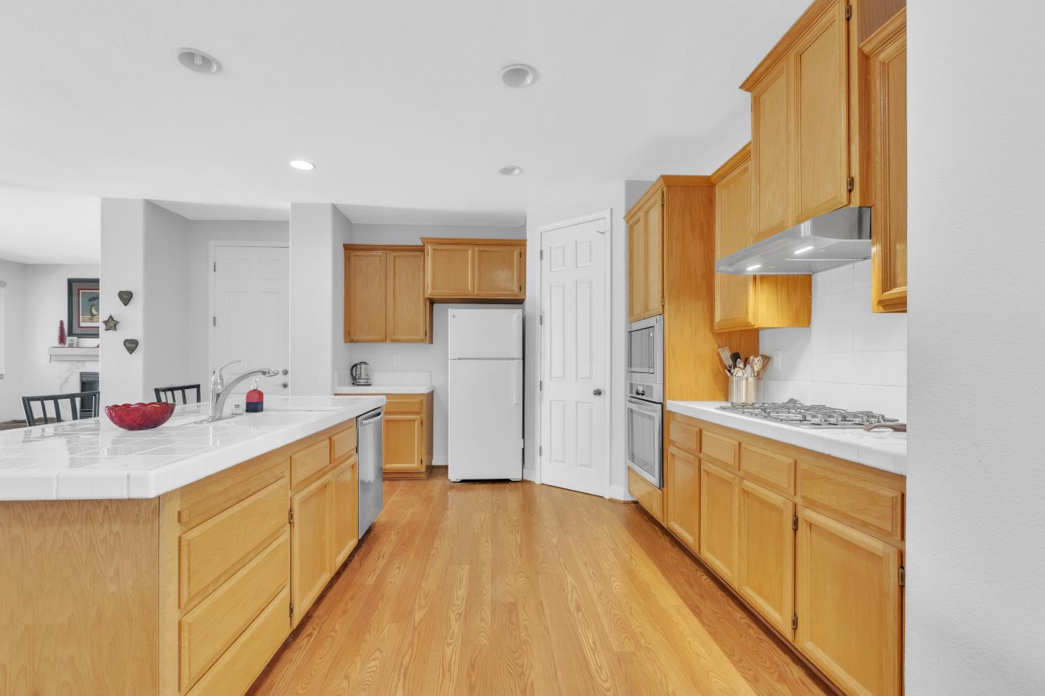 Detail Gallery Image 12 of 43 For 1073 Bronco Dr, Plumas Lake,  CA 95961 - 4 Beds | 2 Baths