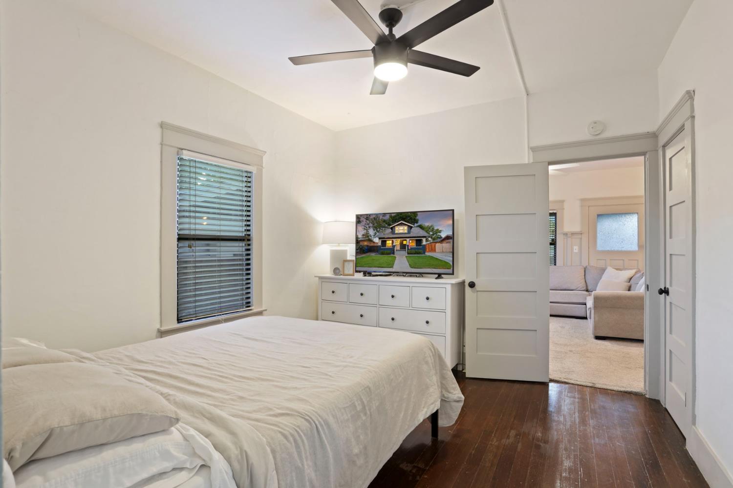 Detail Gallery Image 15 of 30 For 526 Mitchell Ave, Turlock,  CA 95380 - 4 Beds | 1 Baths